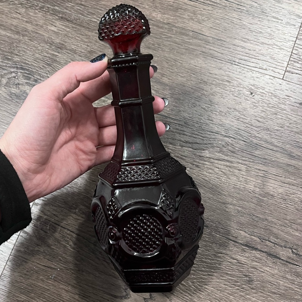 AVON Cape Cod Wine Decanter